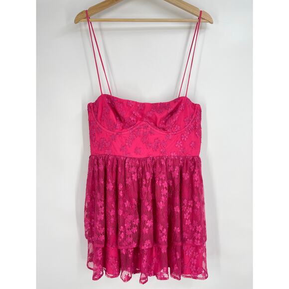 Lovers and Friends | Jia Mini Dress in Electric Pink Floral Tiered Lace XL - Picture 2 of 8